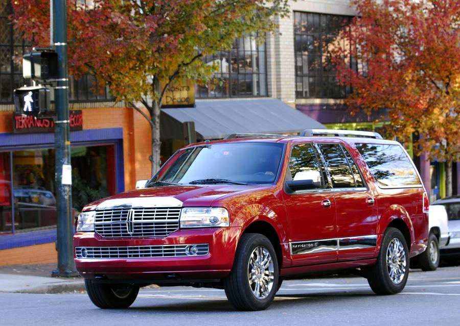  Lincoln Navigator L 2006 года  (фото 44 из 50)